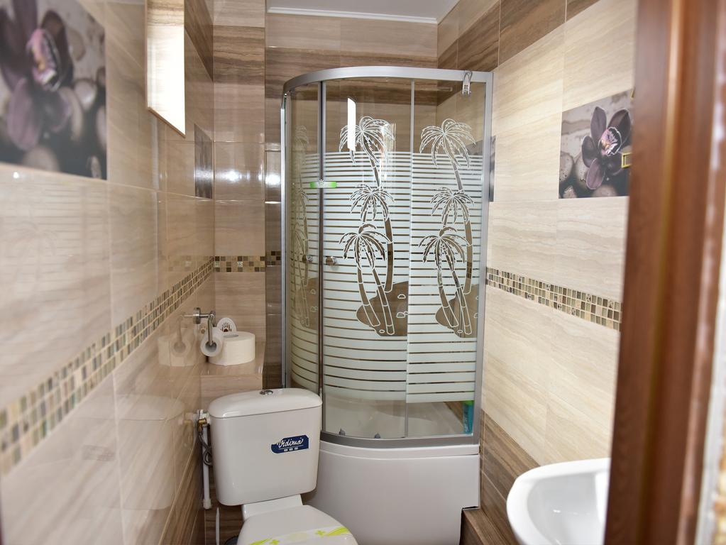 Pensiunea Dely_Cios Vălenii de Munte Exterior foto